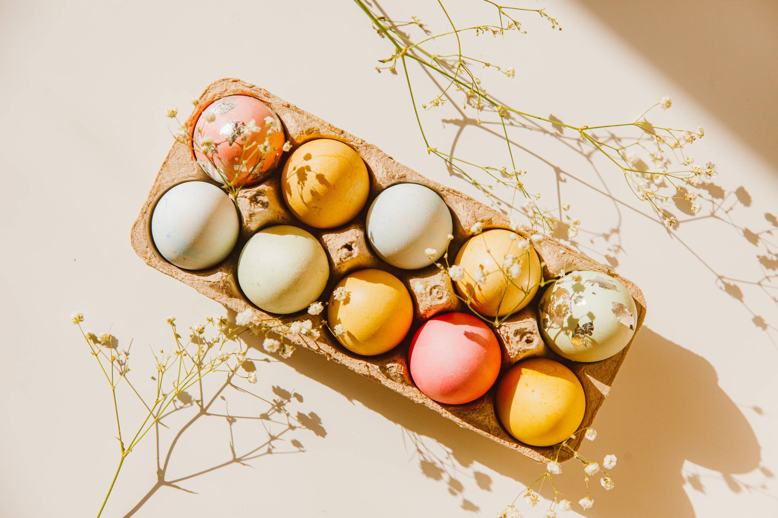Tri neobična načina da ofarbate jaja za Uskrs